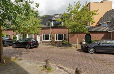 Mgr. Van de Weteringstraat 27 HILVERSUM Mgr. Van de Weteringstraat 27 HILVERSUM